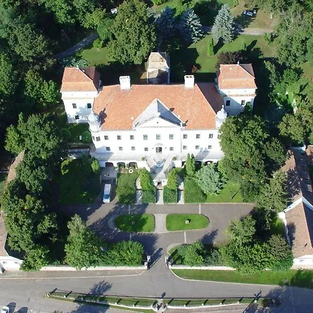 Hotel Teleki-degenfeld Kastelyszallo Szirak