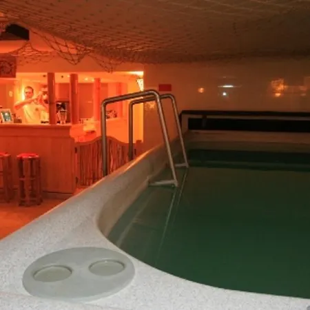 Teleki-degenfeld Kastelyszallo Hotel