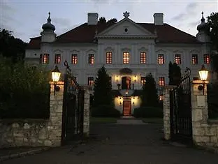 Hotel Teleki-degenfeld Kastelyszallo Szirak